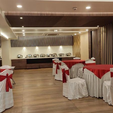 Hotel Poseidon Inn Лакхнау Екстер'єр фото