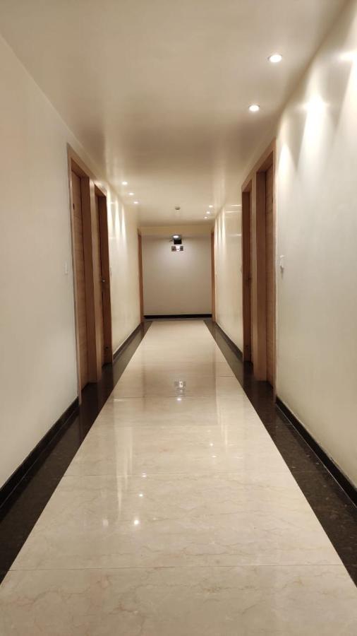 Hotel Poseidon Inn Лакхнау Екстер'єр фото